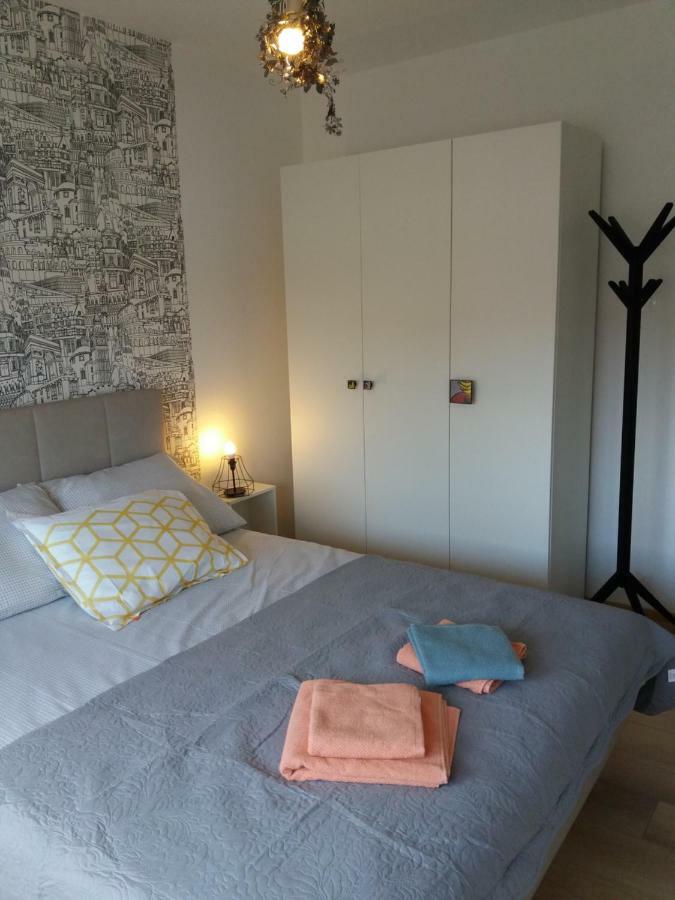 Lola App In City Center, 4+1 Pax Pula Ngoại thất bức ảnh