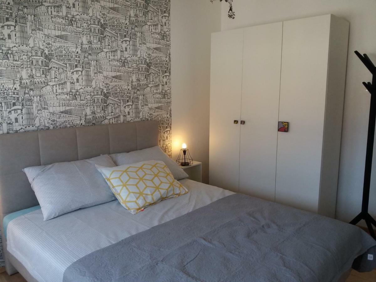 Lola App In City Center, 4+1 Pax Pula Ngoại thất bức ảnh